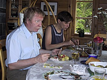 Olli ja Anna ahtavat